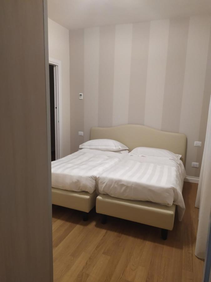 Hotel Diana Grand