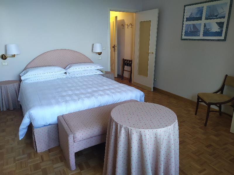 Hotel Diana Grand 4*